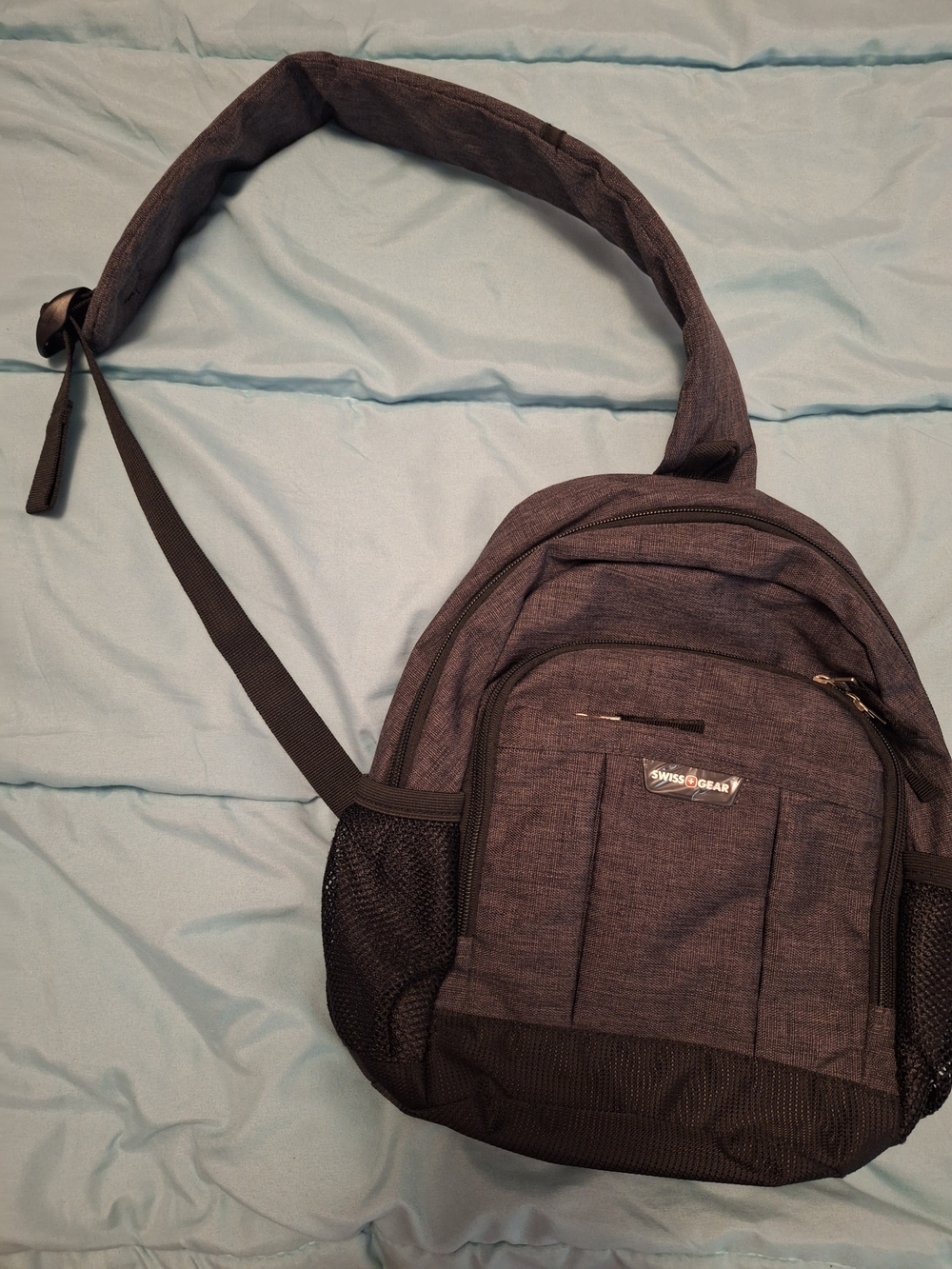 NWOT Swiss Gear Men's Sling Bag in Dark Gray